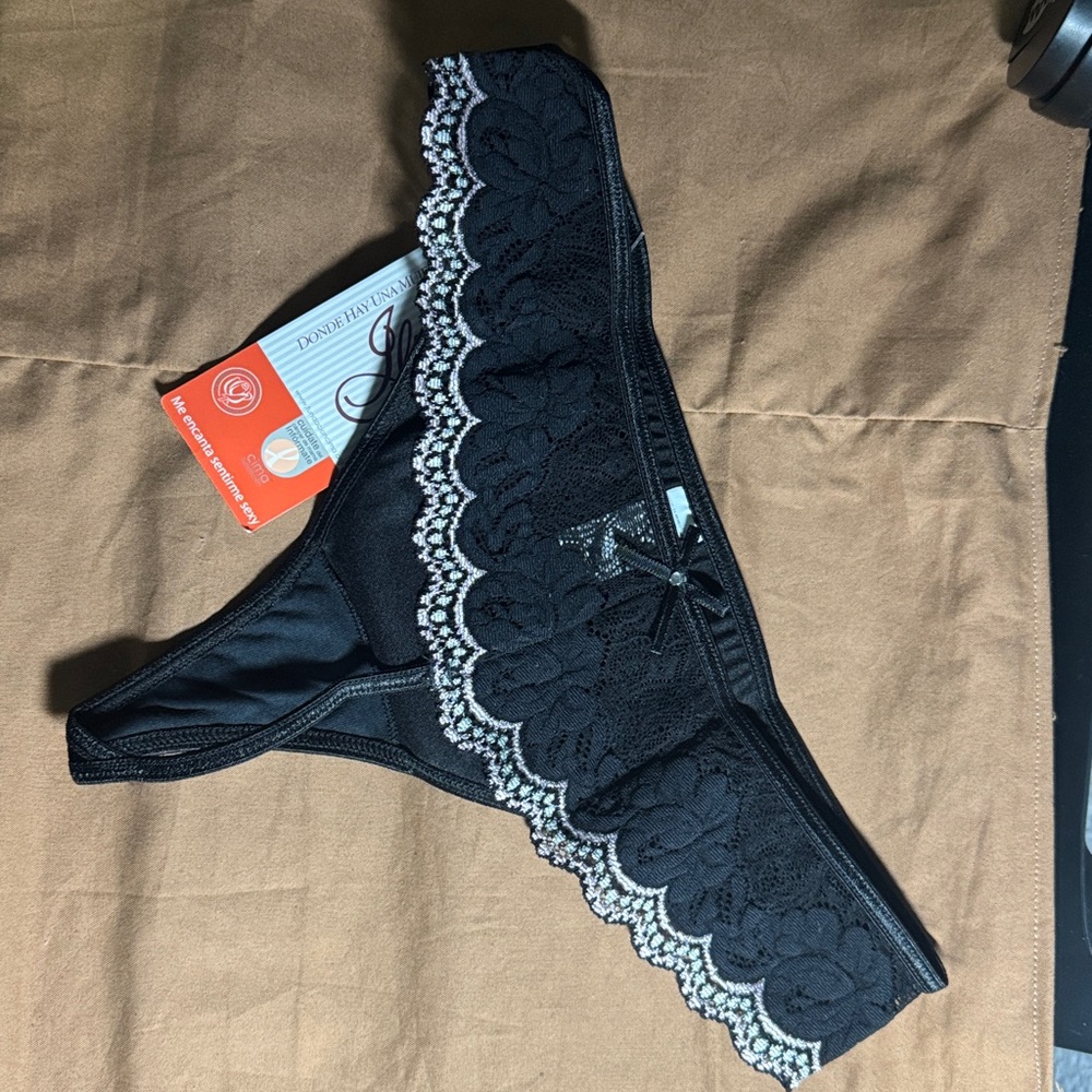 Elegant Lace Panty Set - Black, Light Blue, Red